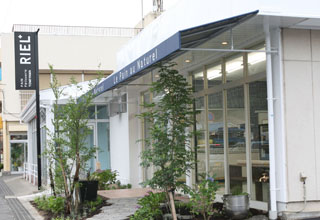 岡山市のパンと焼き菓子の店　リエルプラスのお店の写真
